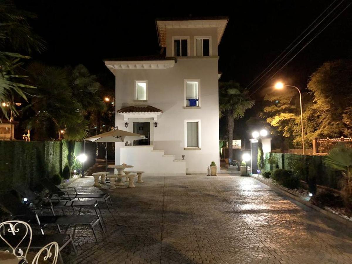 Beautiful Holiday Home In Po De Llanes With Sea View Екстер'єр фото