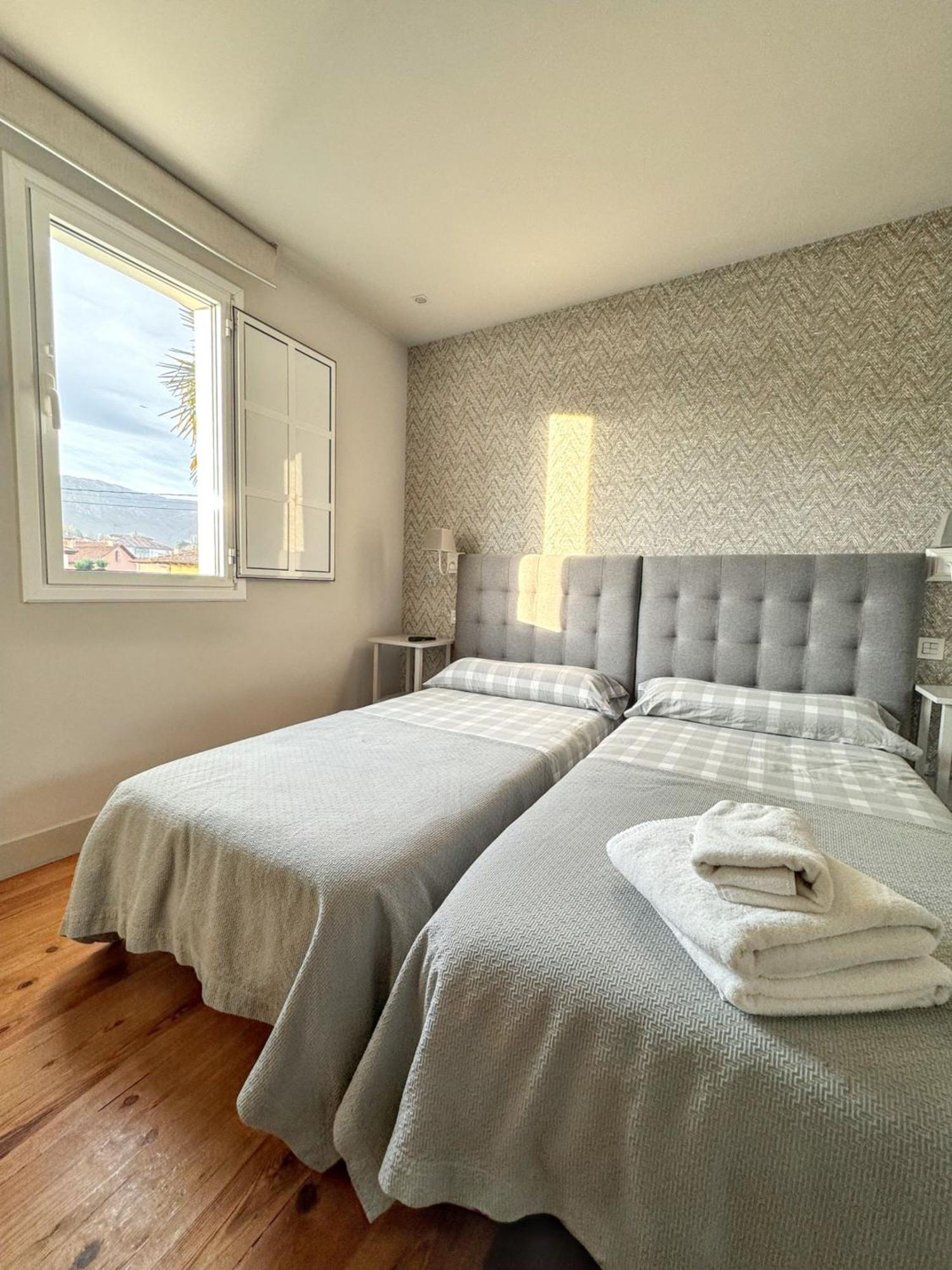 Beautiful Holiday Home In Po De Llanes With Sea View Екстер'єр фото